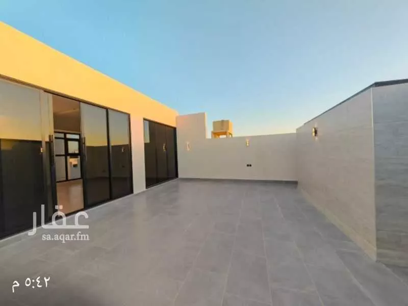 8 bedroom villa in Al Yasmin 19