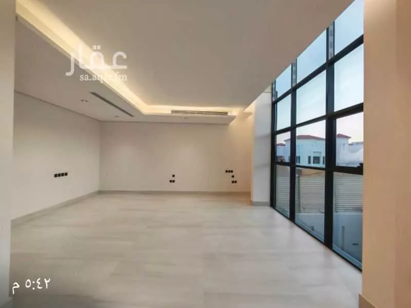 8 bedroom villa in Al Yasmin 3