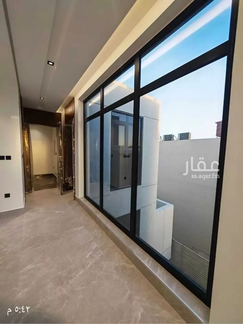 8 bedroom villa in Al Yasmin 5