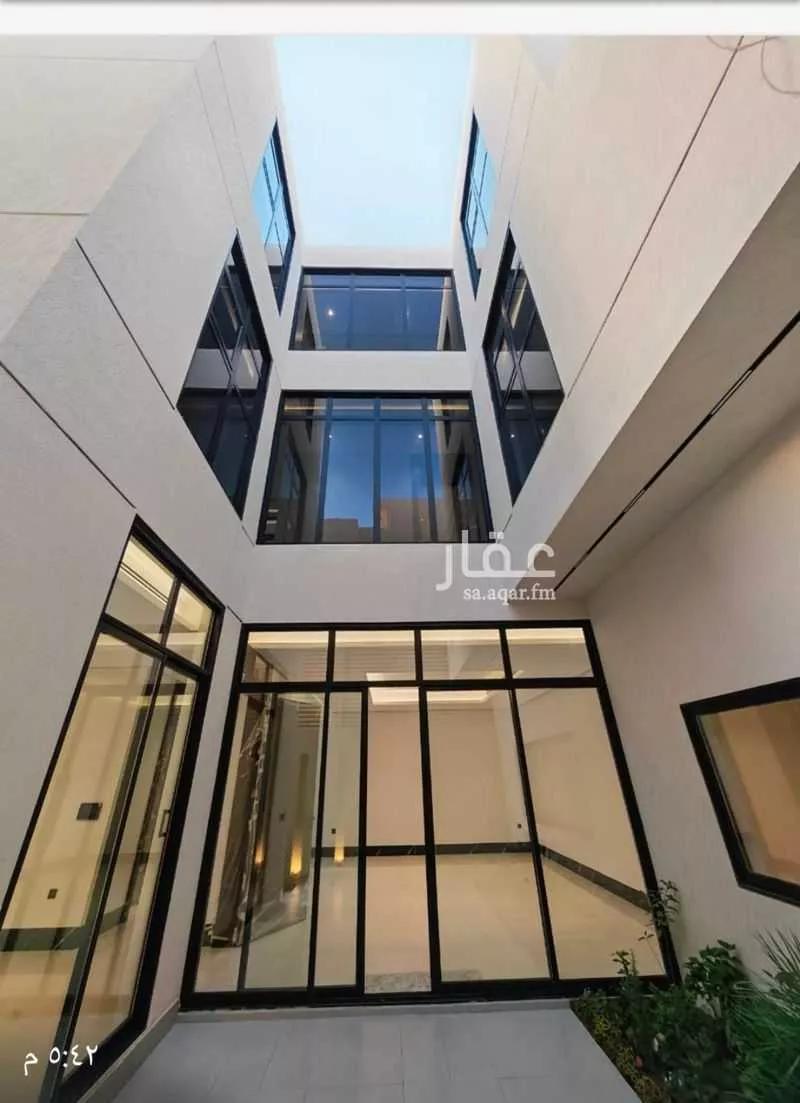 8 bedroom villa in Al Yasmin 8