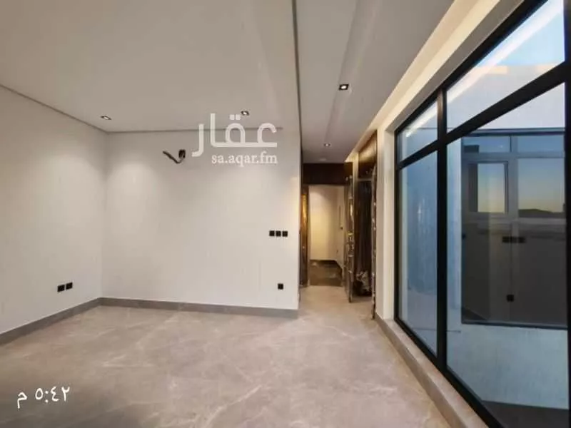 8 bedroom villa in Al Yasmin 10