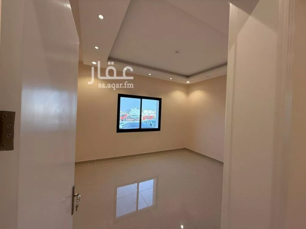 4 bedroom apartment in Dhahrat Laban 11