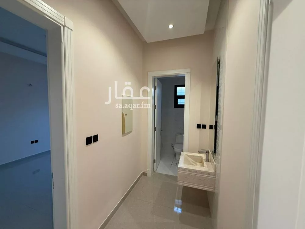 4 bedroom apartment in Dhahrat Laban 4