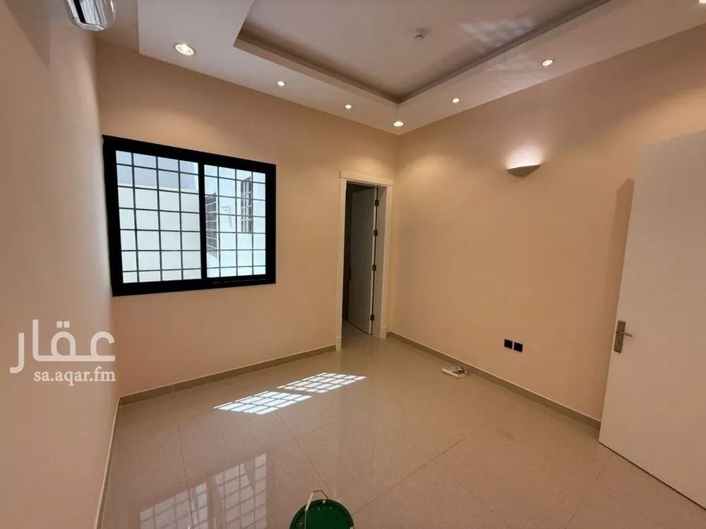 4 bedroom apartment in Dhahrat Laban 8