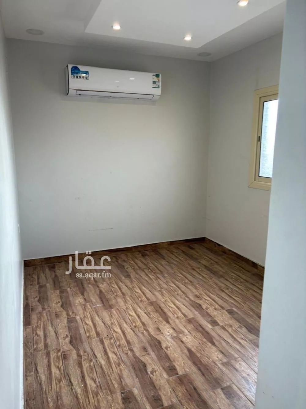 فيلا 5 غرف في الملك فهد 22