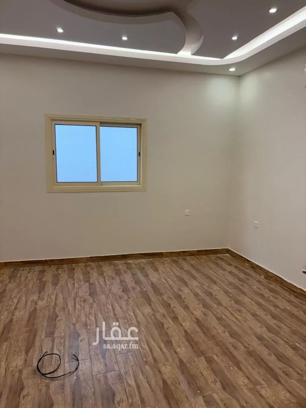 فيلا 5 غرف في الملك فهد 24