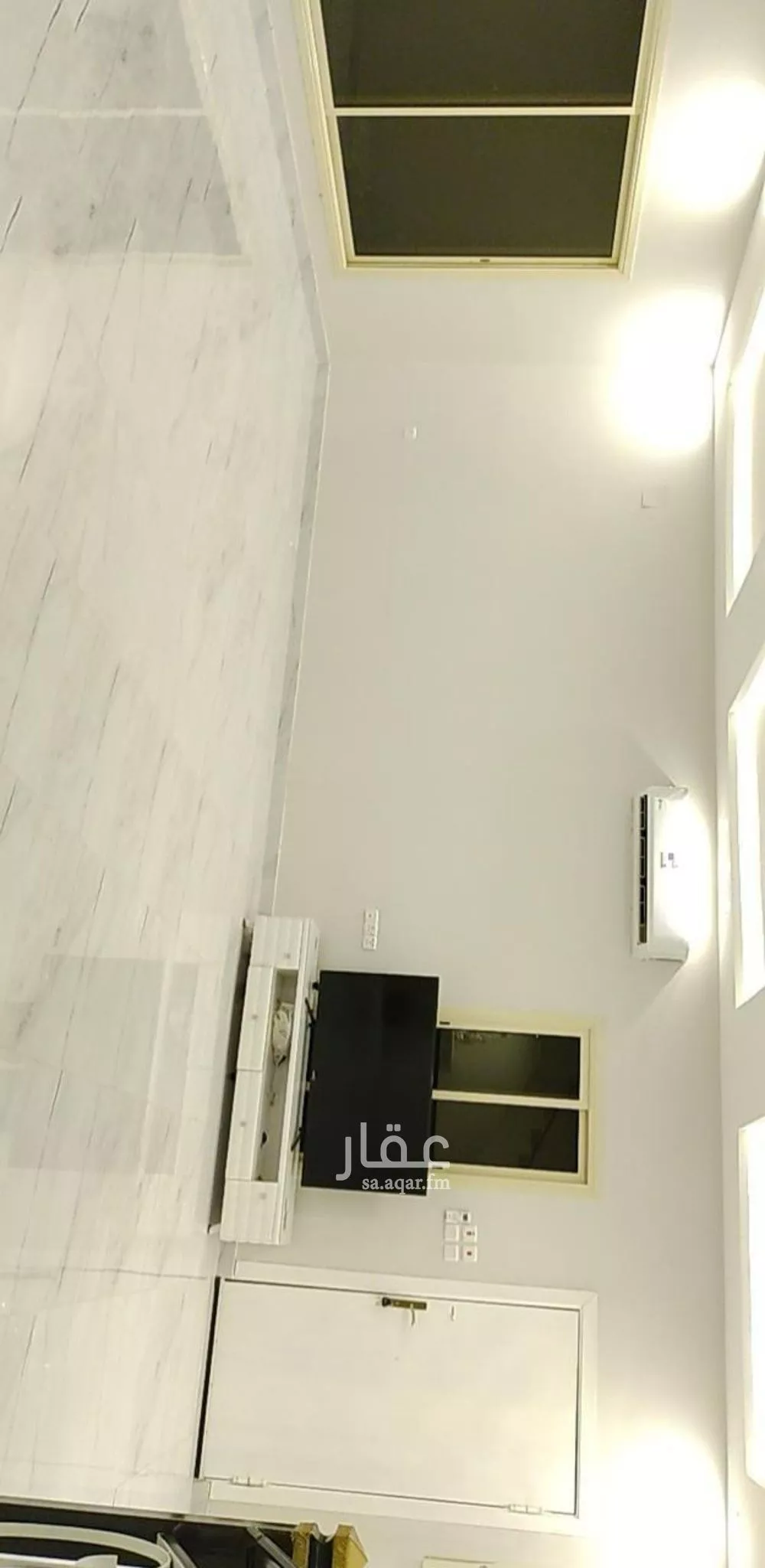فيلا 5 غرف في الملك فهد 4