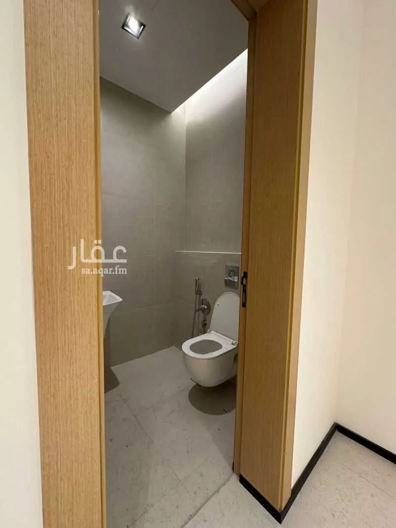 شقة 3 غرف في الملقا 8