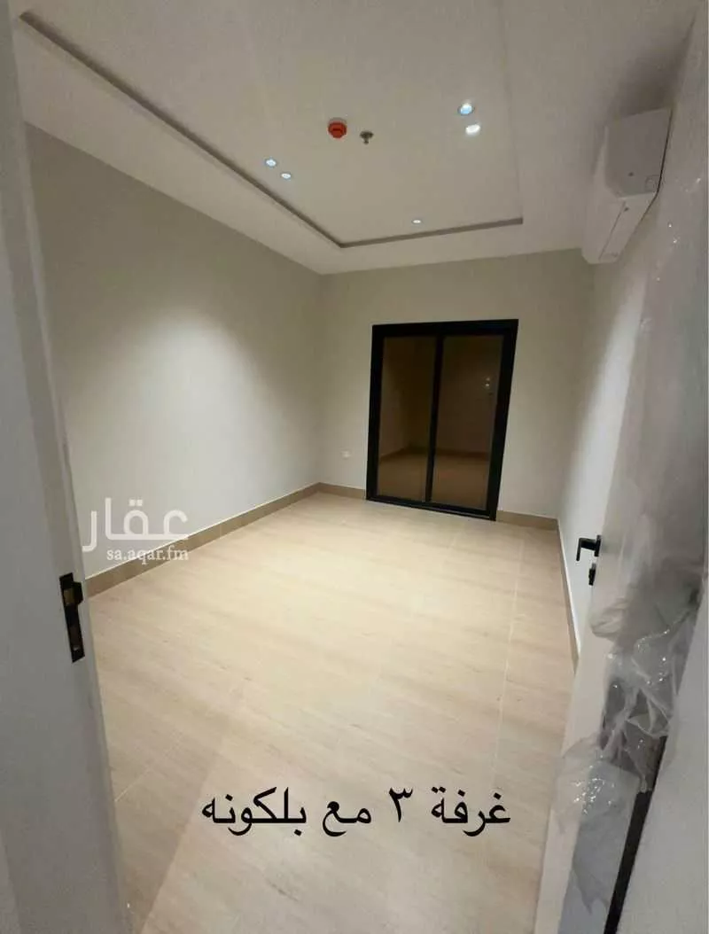 شقة 4 غرف في الحمرا 7