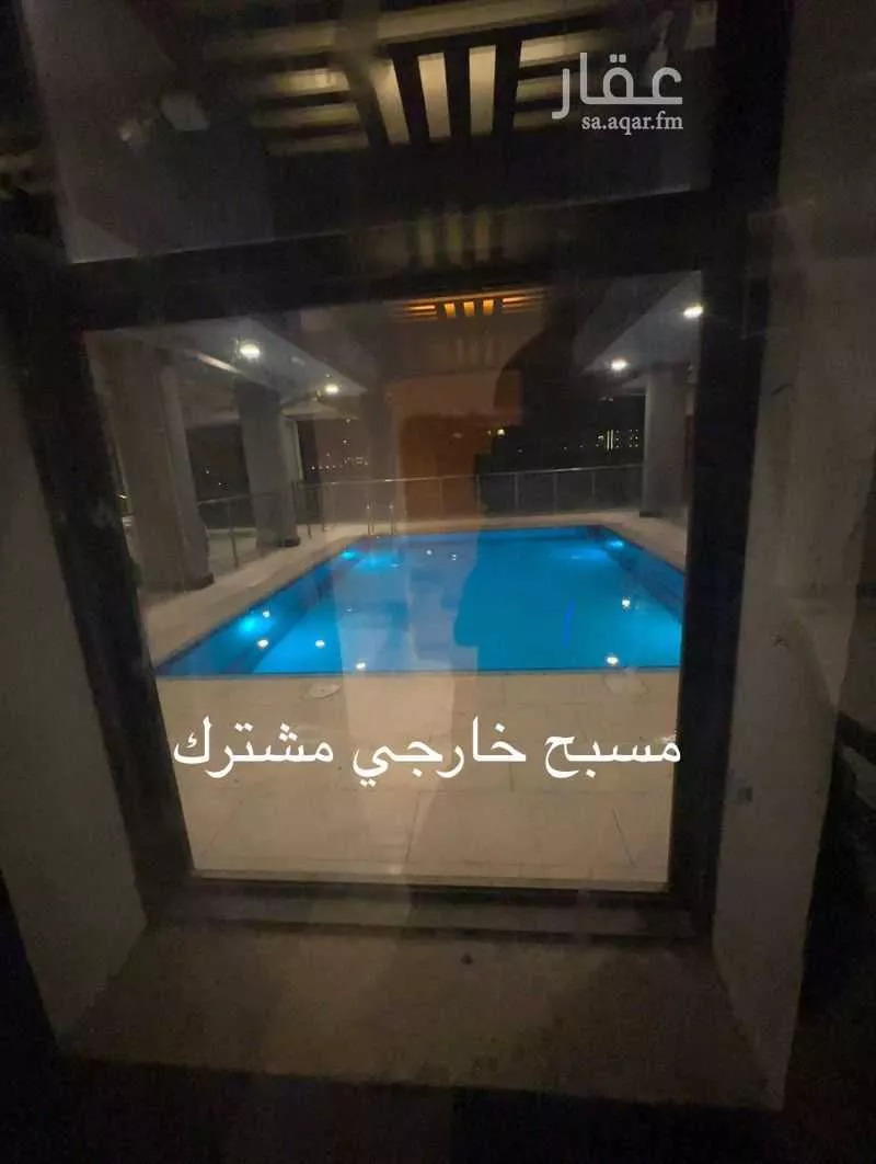 شقة 4 غرف في الحمرا 10