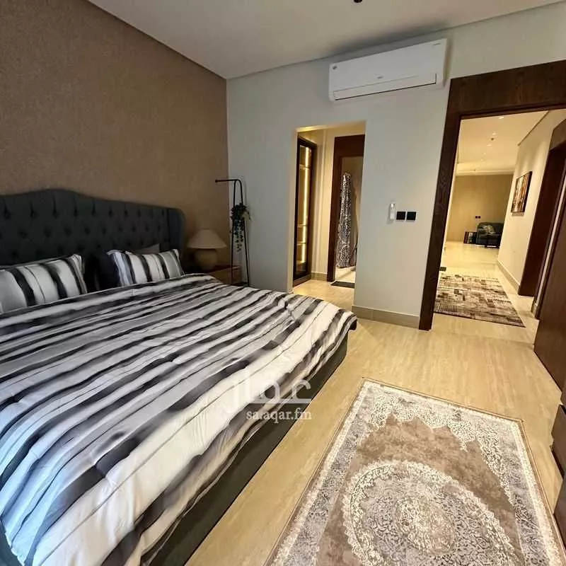 شقة 5 غرف في الحمرا 2