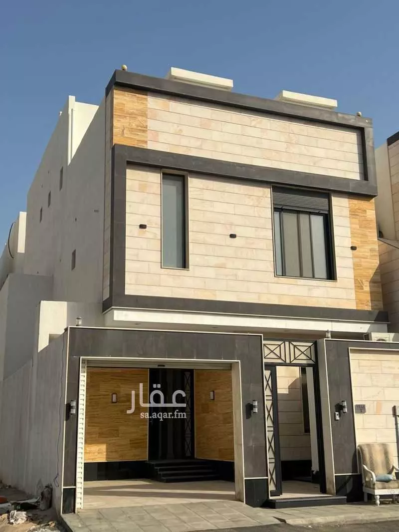 فيلا 5 غرف في الشراع 2