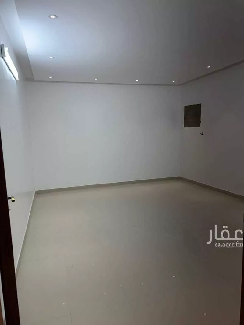 شقة 3 غرف في الرمال 7