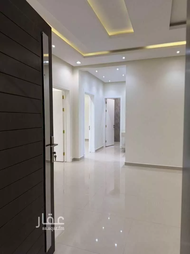 3 bedroom floor in Al Aridh 2
