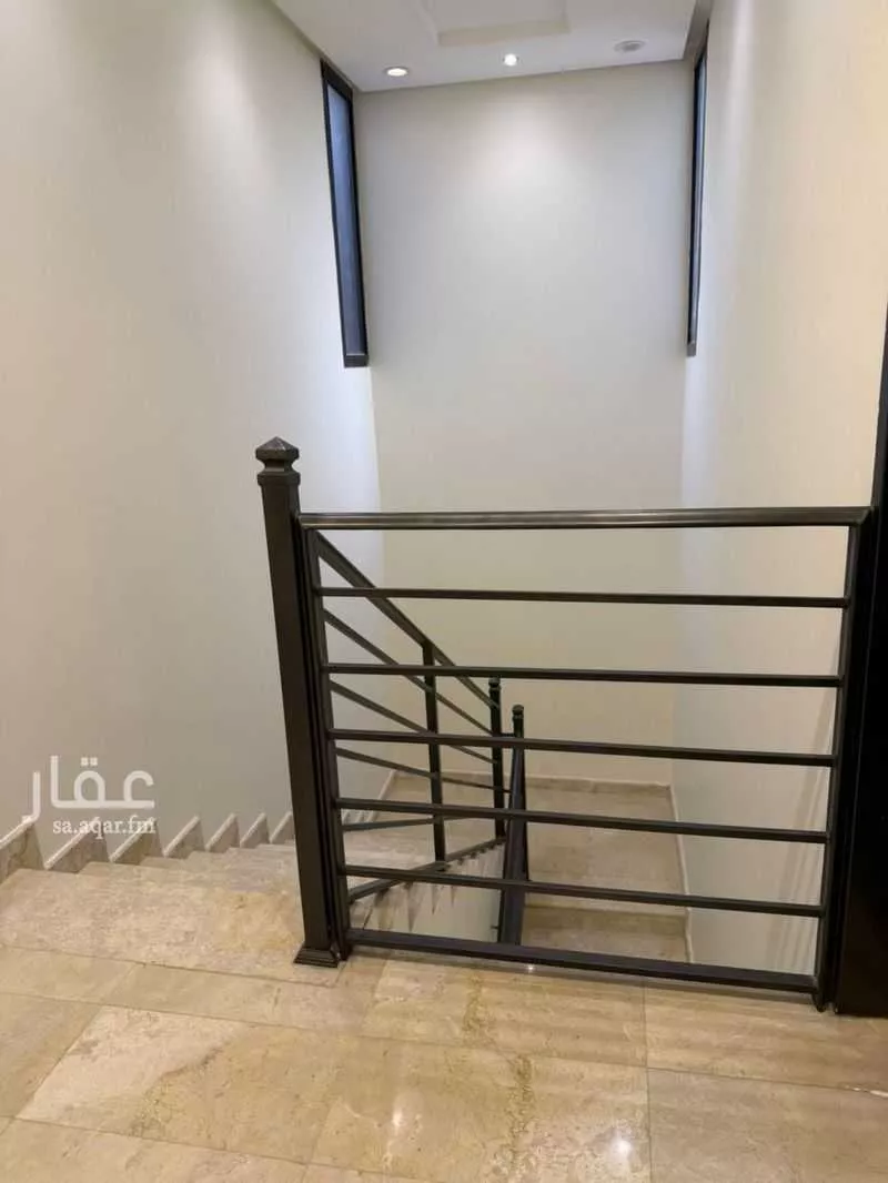 3 bedroom floor in Al Aridh 3