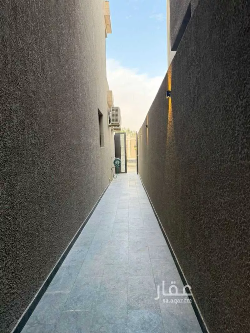 3 bedroom floor in Al Aridh 21
