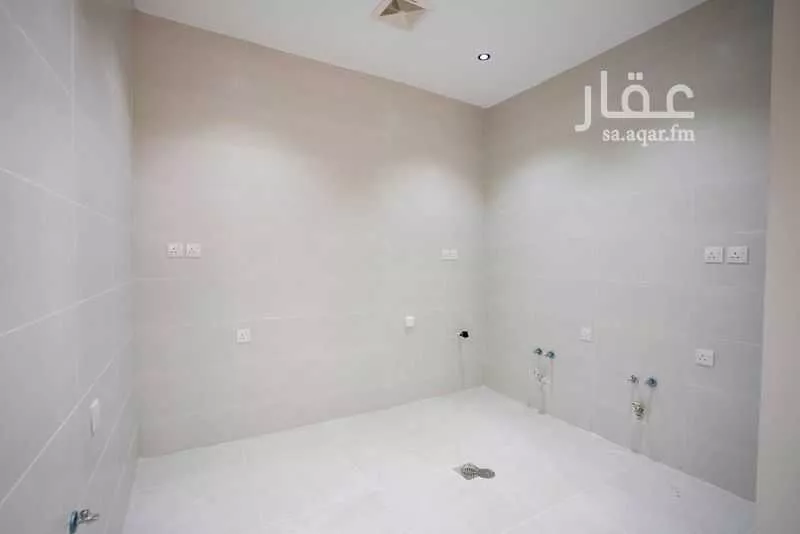 شقة 3 غرف في النزهة 5