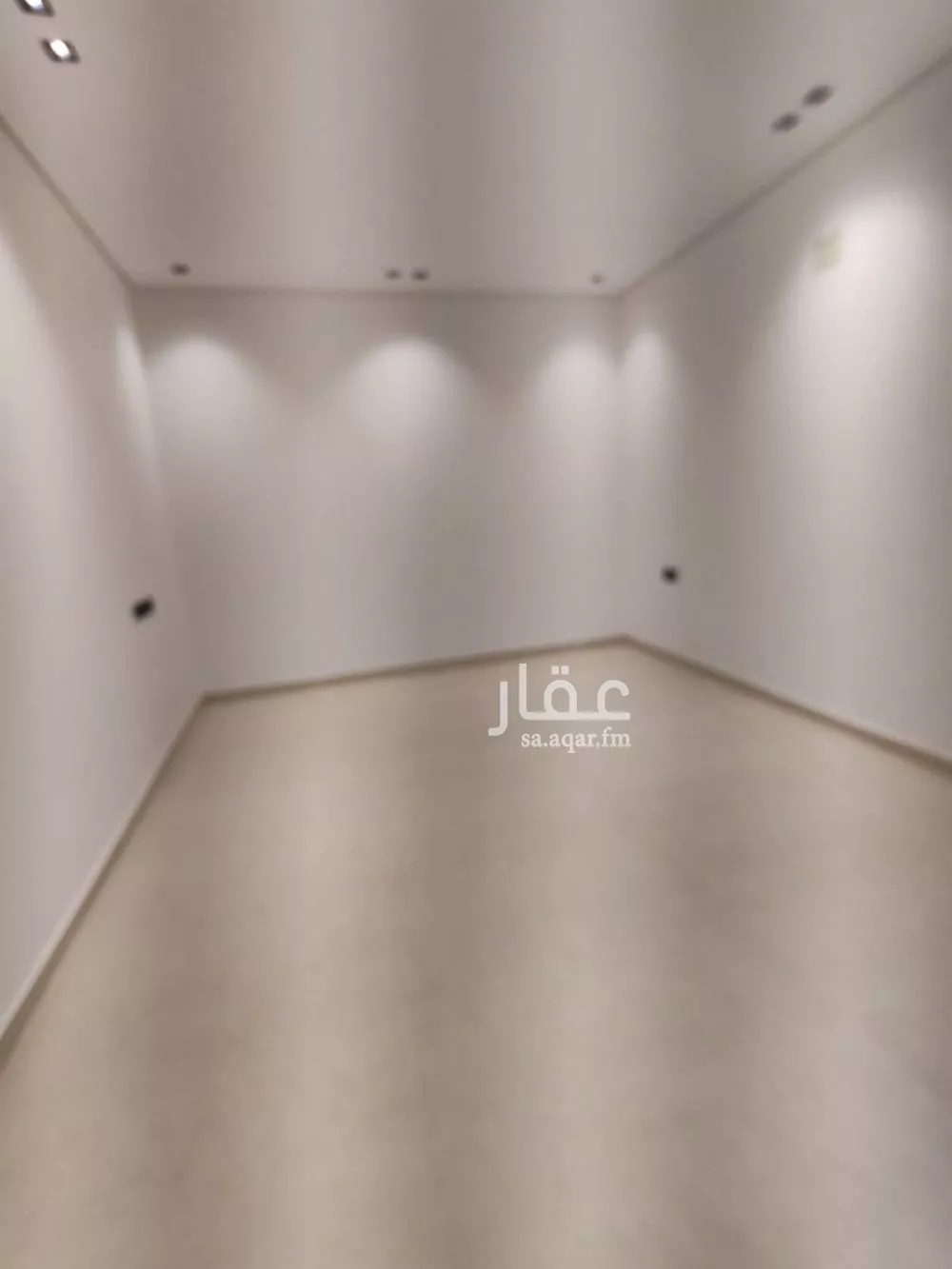 3 bedroom floor in Al Hazm 20