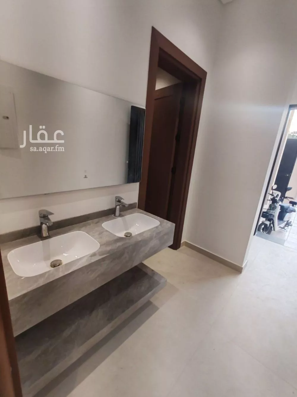 3 bedroom floor in Al Hazm 5