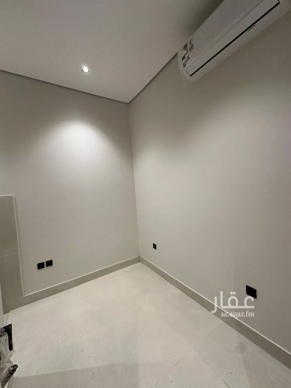 دور 1 غرف في العارض 3