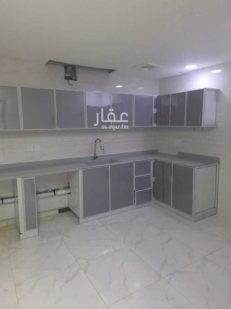 5 bedroom apartment in At Tahliyah 4