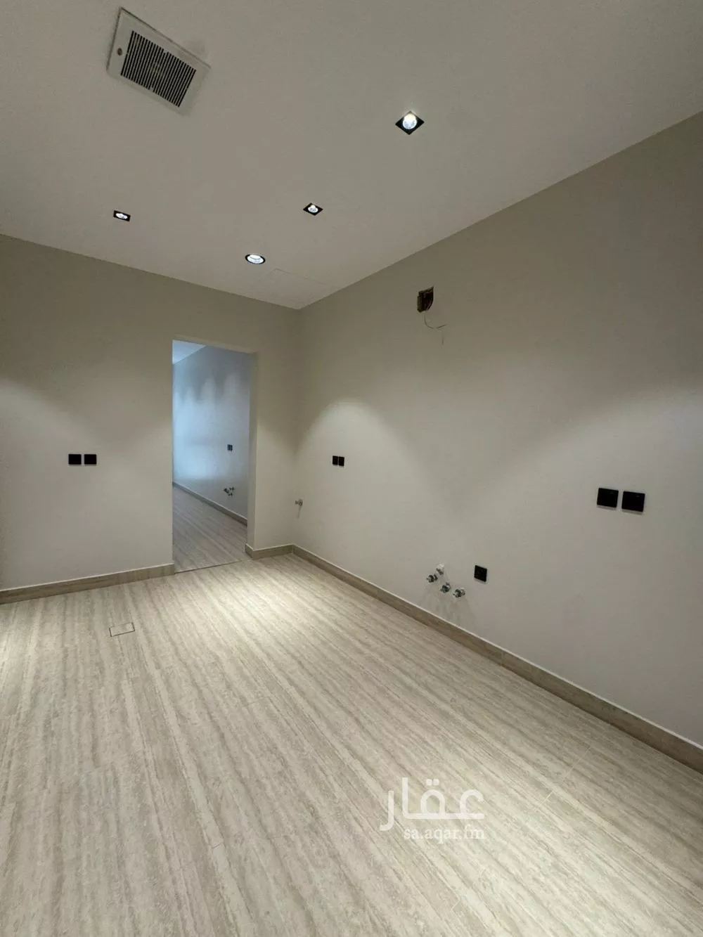 4 bedroom floor in Al Aridh 9