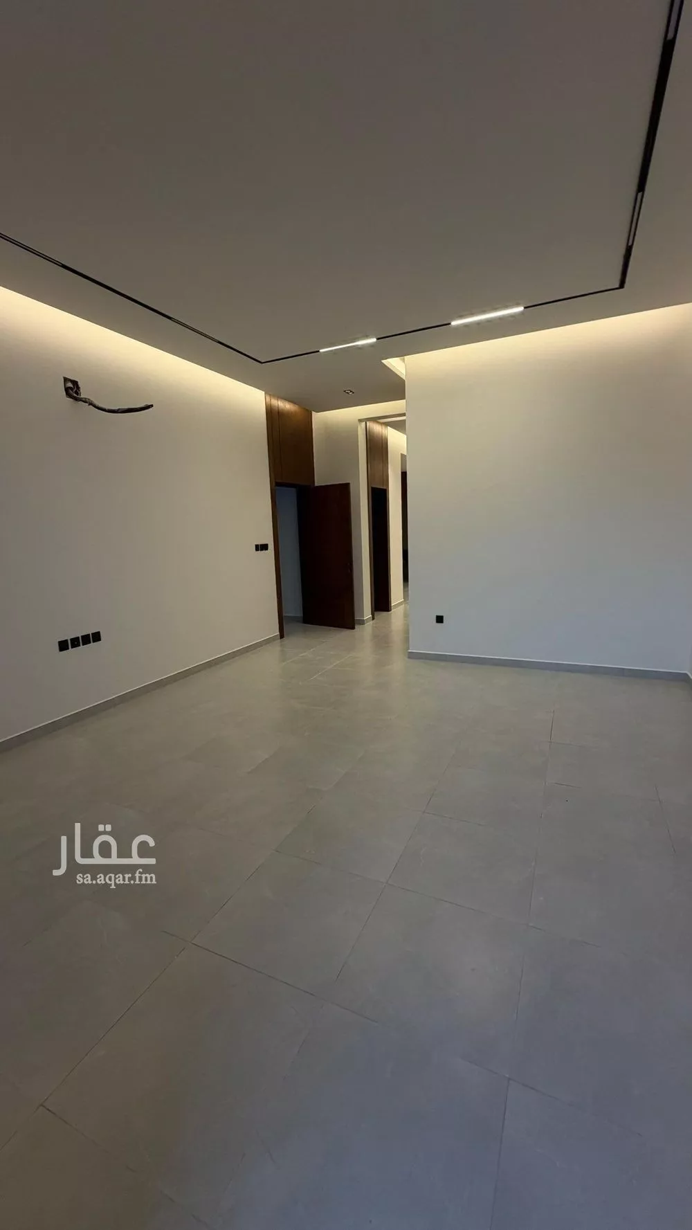 3 bedroom floor in Al Maseef 6