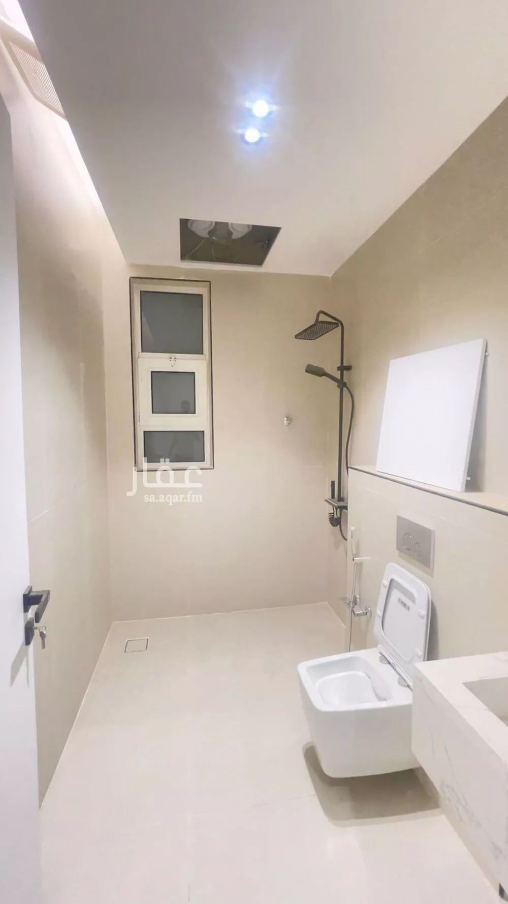 3 bedroom floor in Al Rimal 9