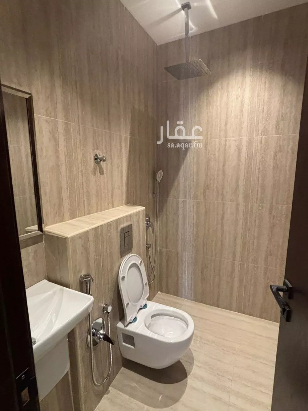 4 bedroom floor in Al Aridh 7