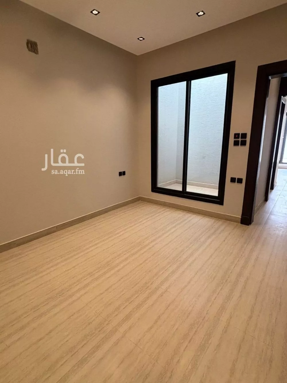 دور 3 غرف في العارض 3