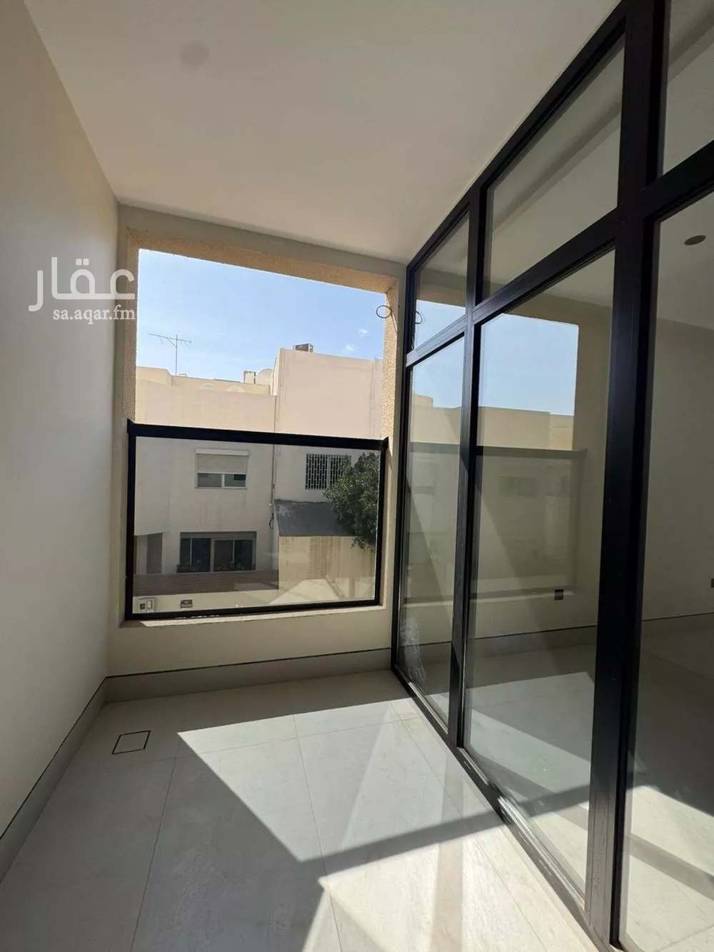 دور 4 غرف في الملك فهد 6