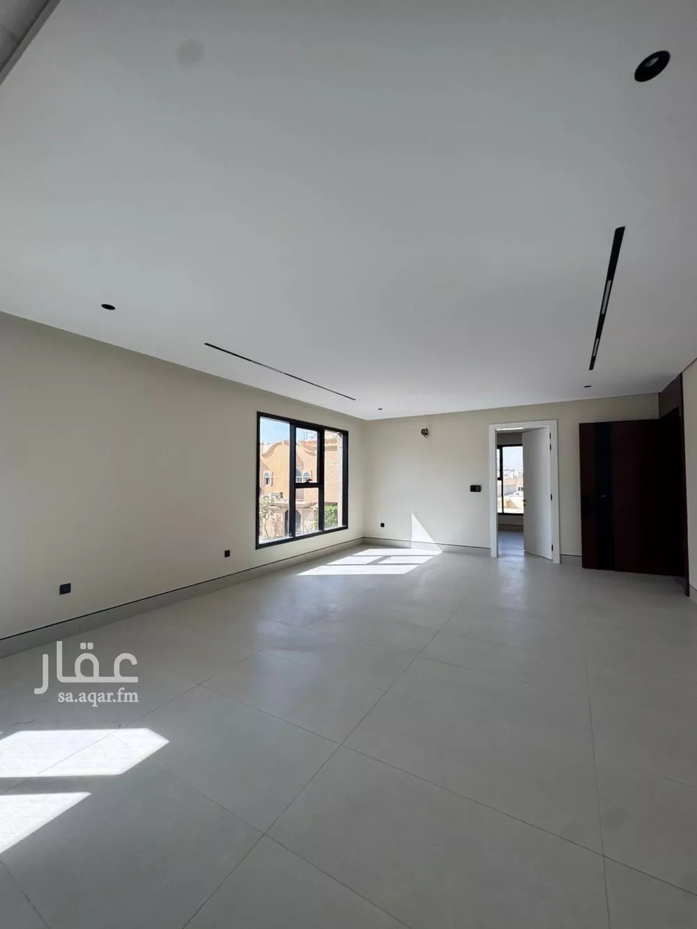 دور 4 غرف في الملك فهد 7