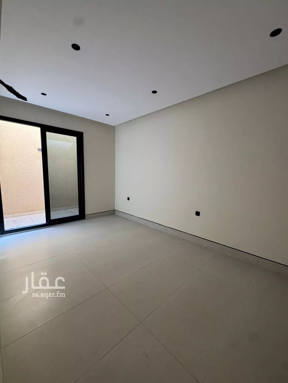 دور 4 غرف في الملك فهد 9