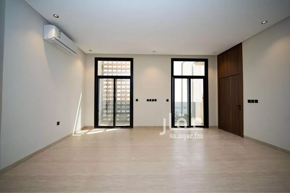 6 bedroom floor in Al Olaya 3