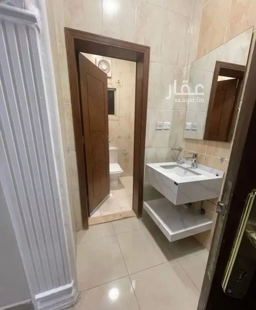 شقة 4 غرف في الزهراء 8