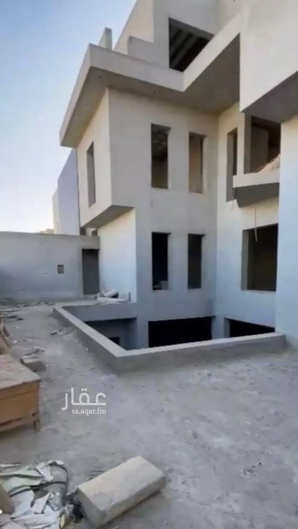 فيلا 7 غرف في الملقا 2