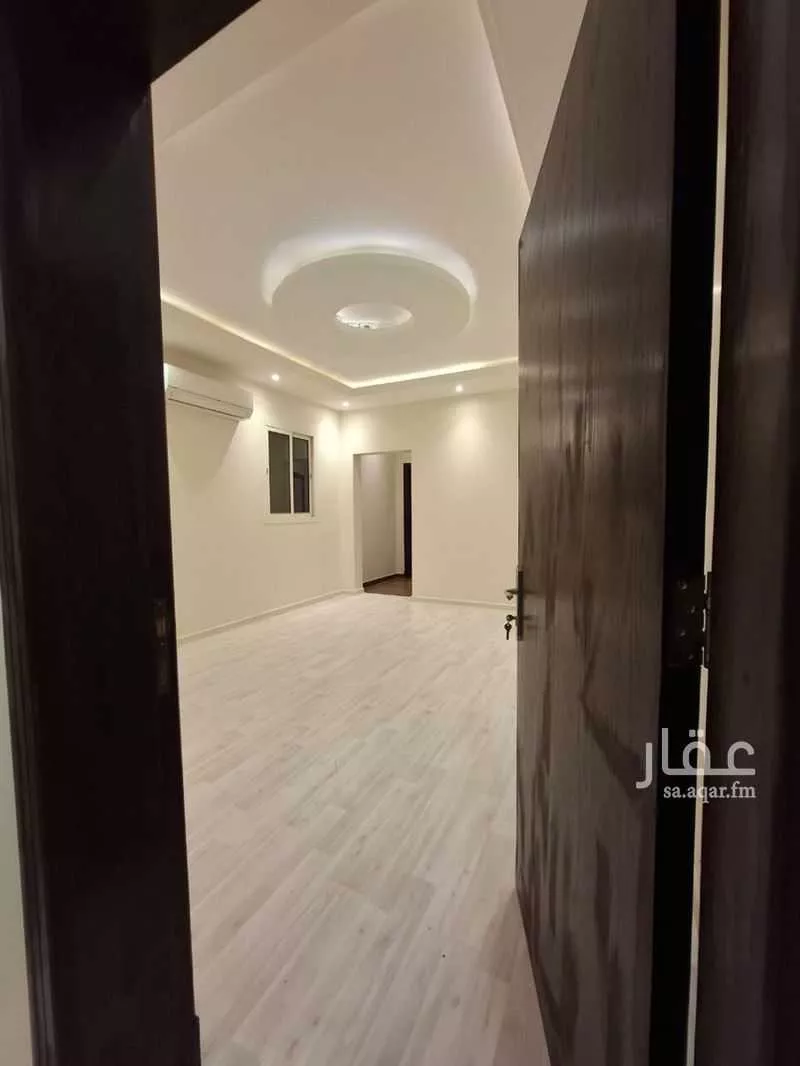 دور 4 غرف في الملقا 4