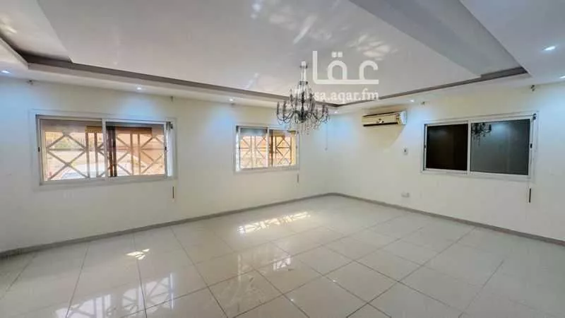 شقة 5 غرف في السلامة 9