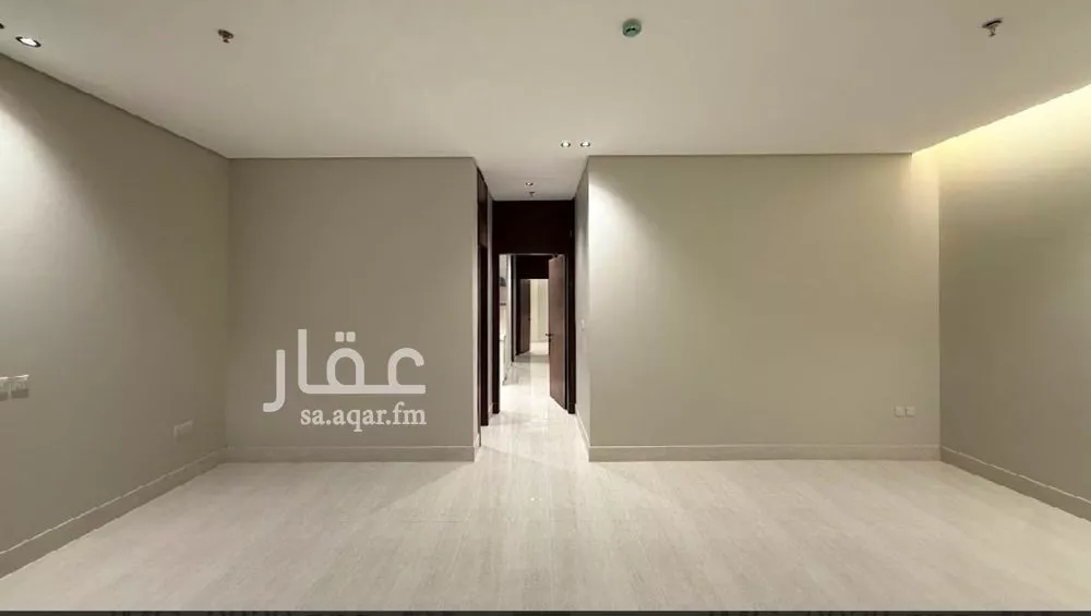 شقة 3 غرف في عرقة 8