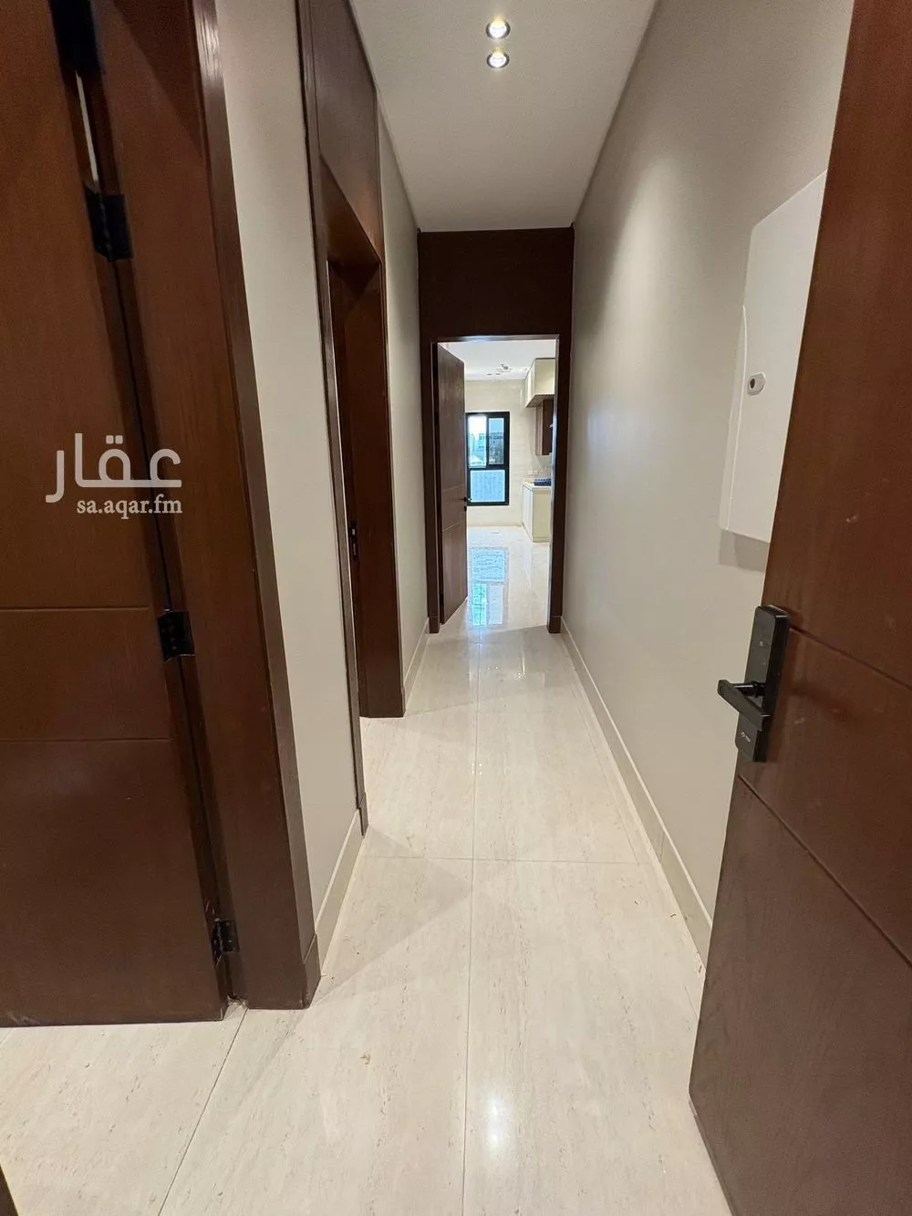 شقة 3 غرف في عرقة 9