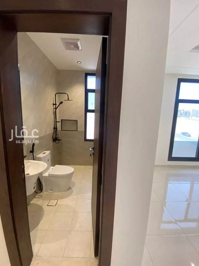 شقة 5 غرف في طيبة 28