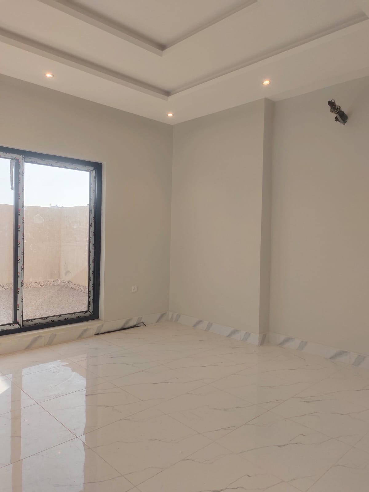 6 bedroom apartment in Al Marwa 12