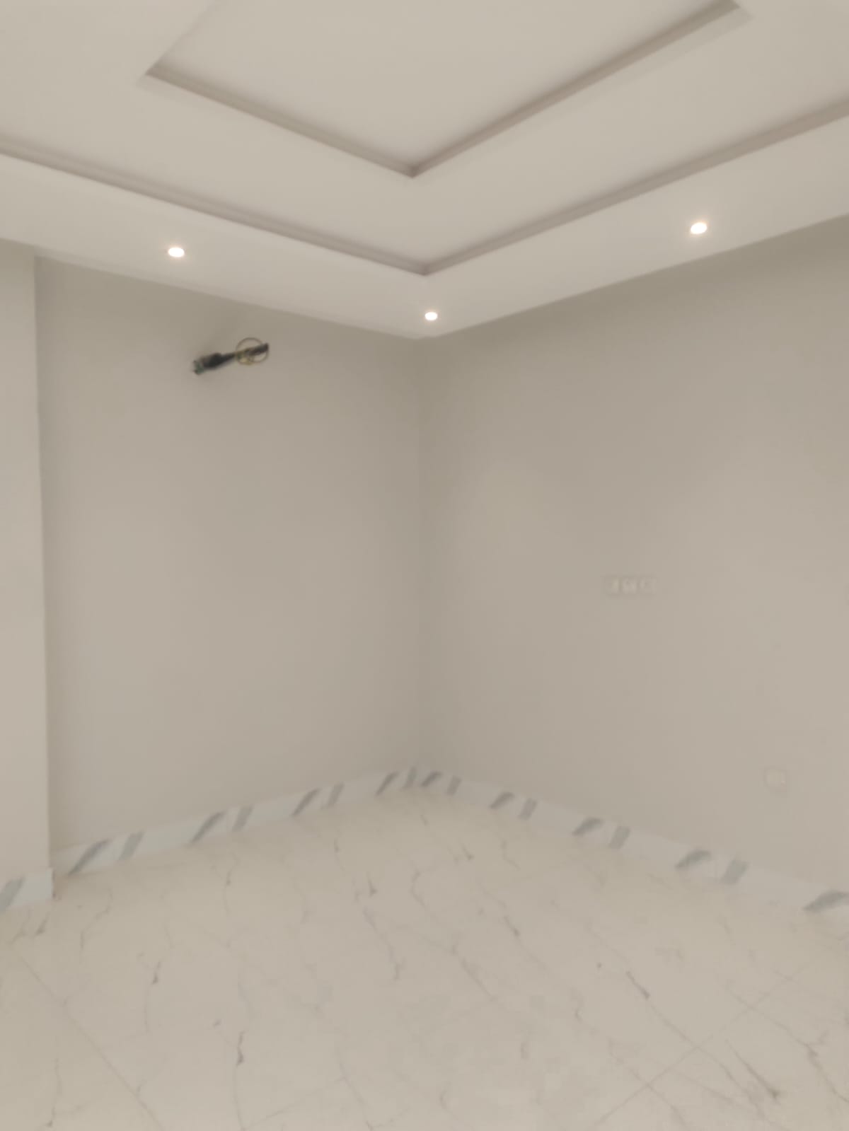 6 bedroom apartment in Al Marwa 6