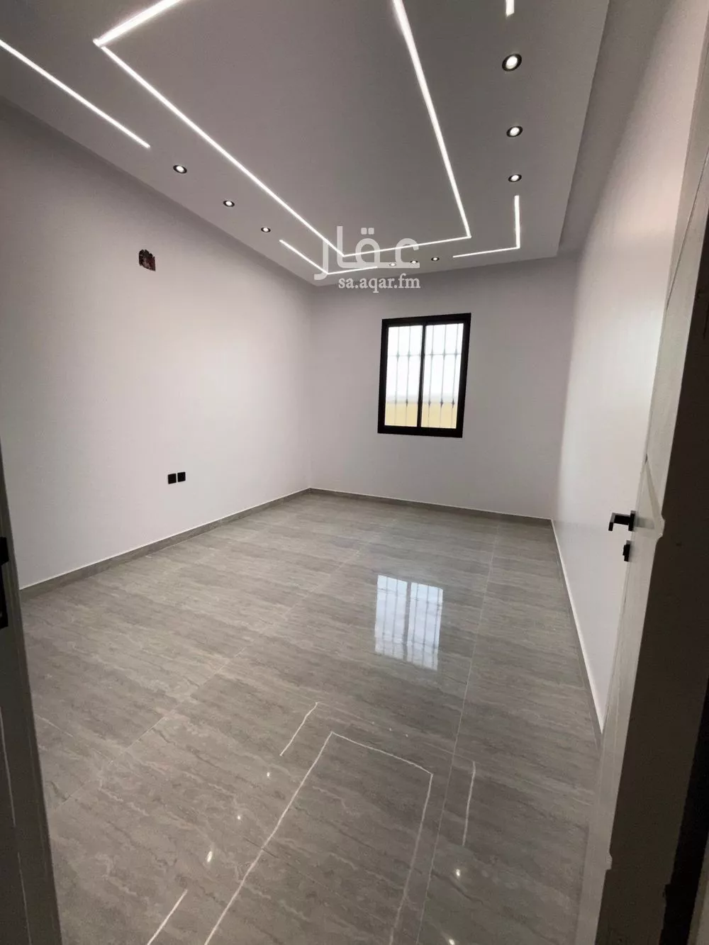 شقة 4 غرف في ظهرة نمار 3