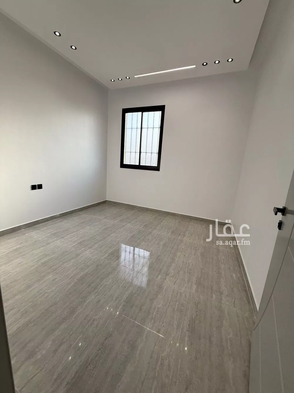 شقة 4 غرف في ظهرة نمار 6