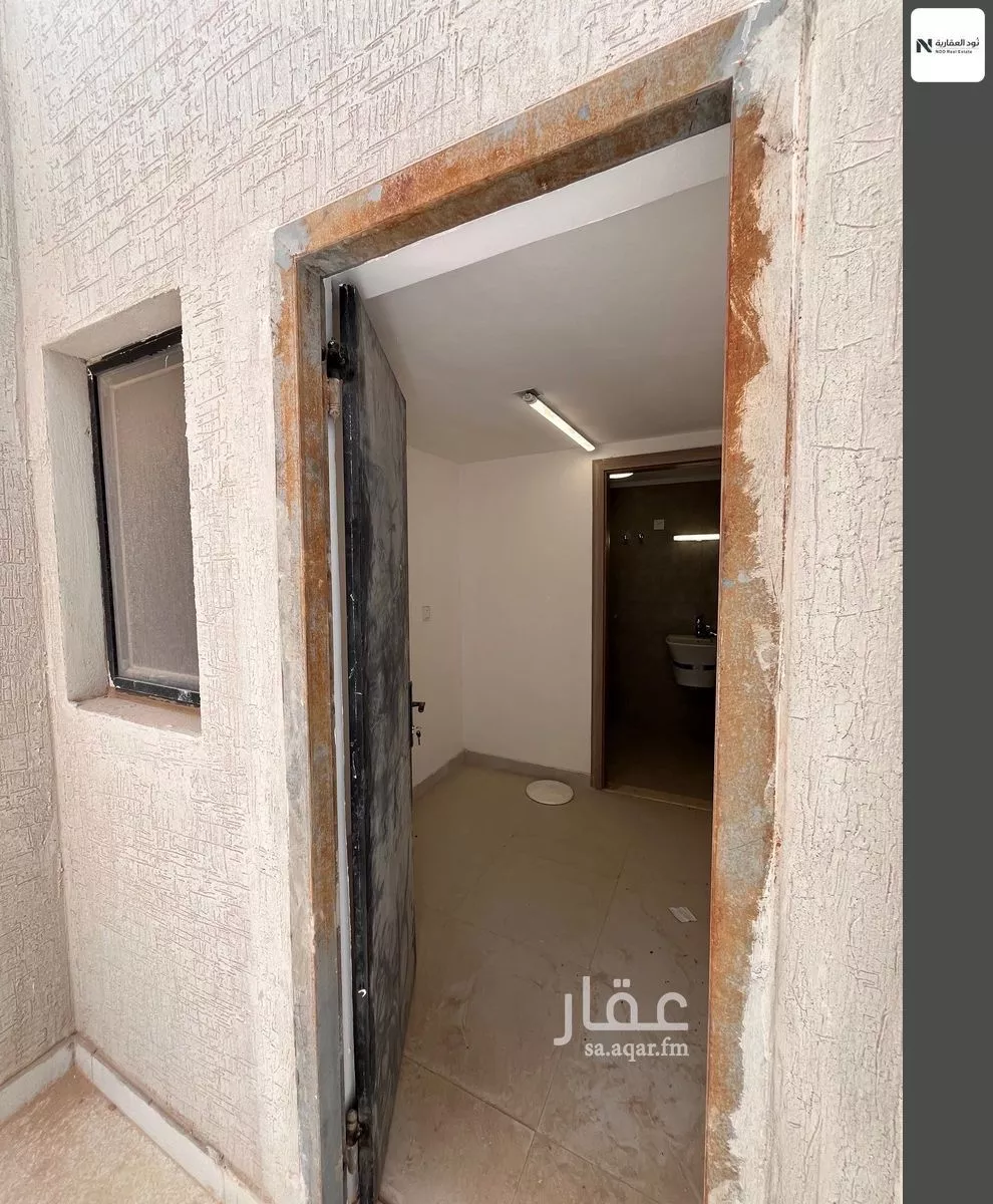 فيلا 5 غرف في العارض 2