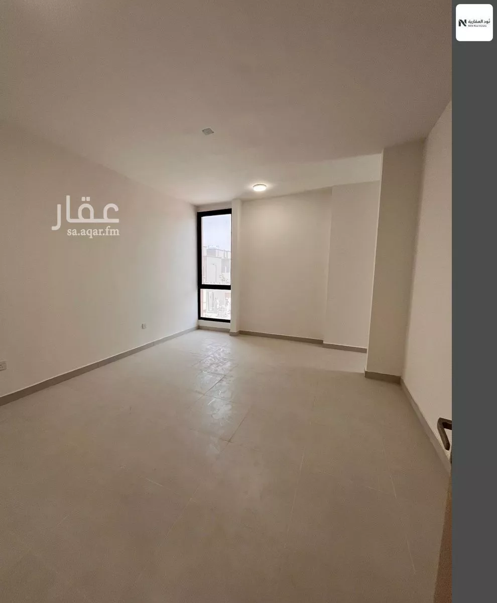 فيلا 5 غرف في العارض 18