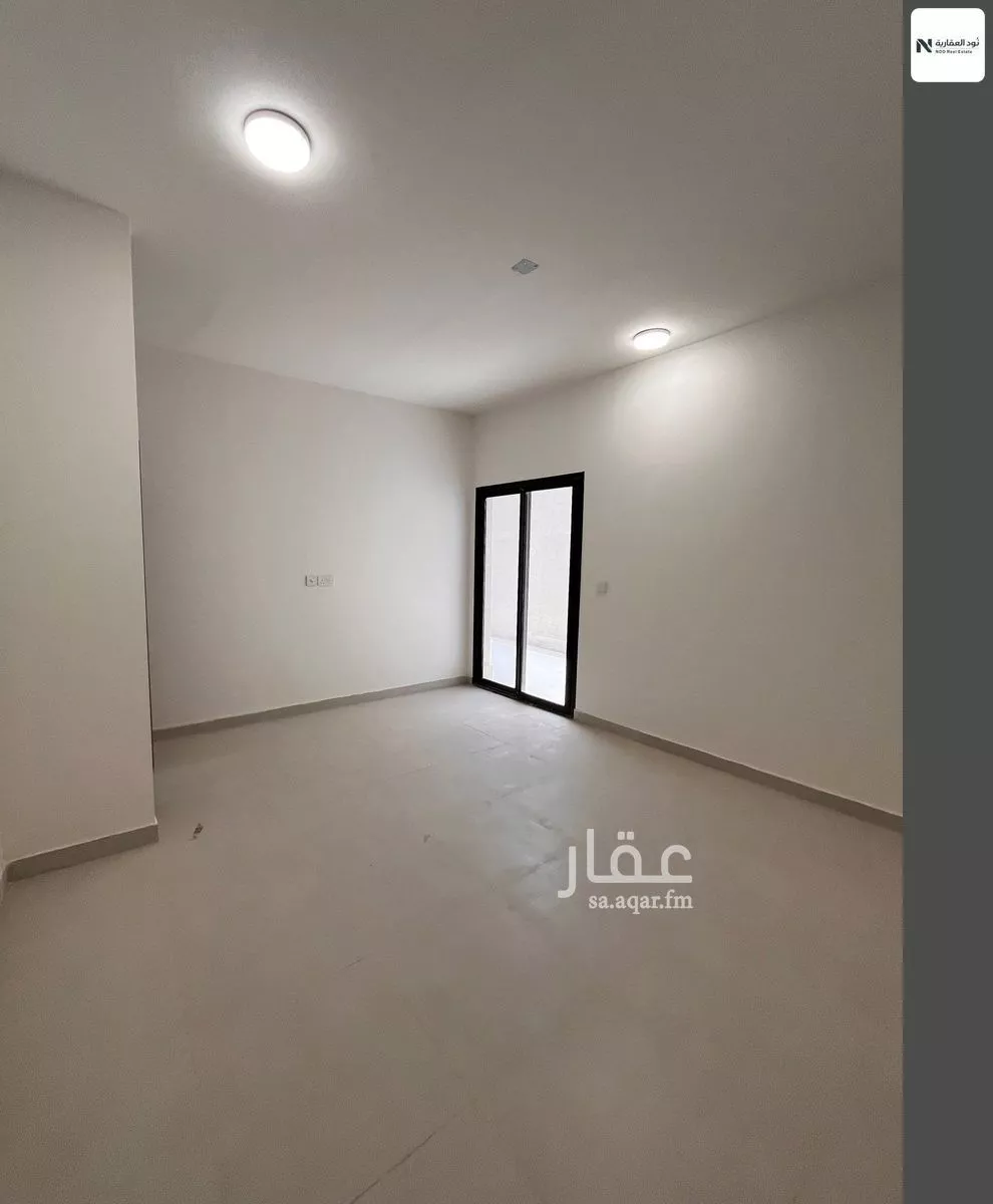 فيلا 5 غرف في العارض 9