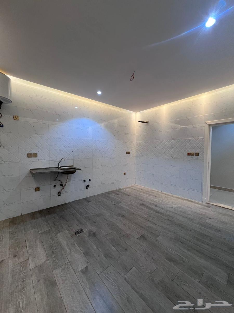 4 bedroom apartment in Az Zomorod 2