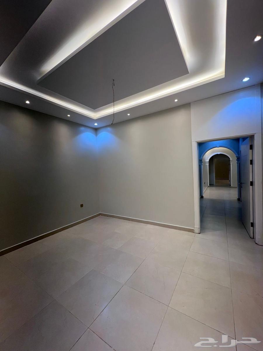 4 bedroom apartment in Az Zomorod 3